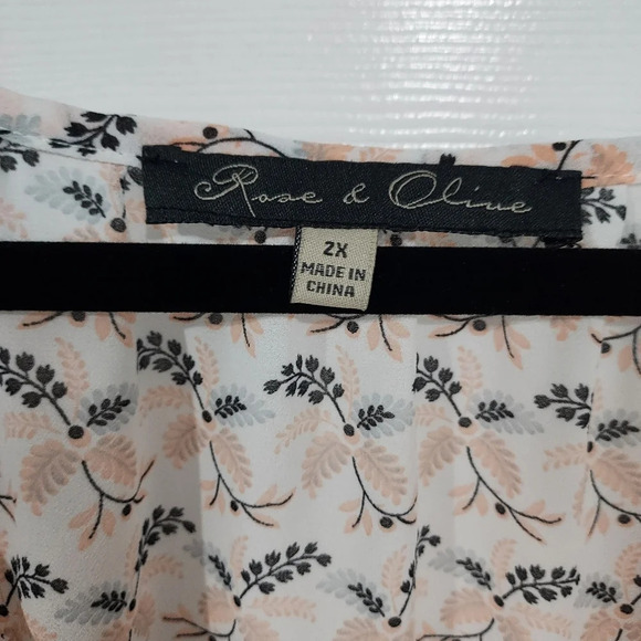 Rose & Olive White, Pink, Gray and Black Print 3/4 Sleeve Blouse in Size 2X - Picture 2 of 12